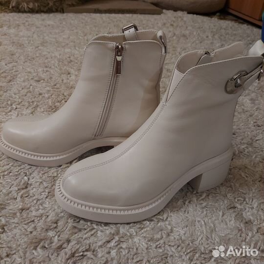 Полусапожки женские