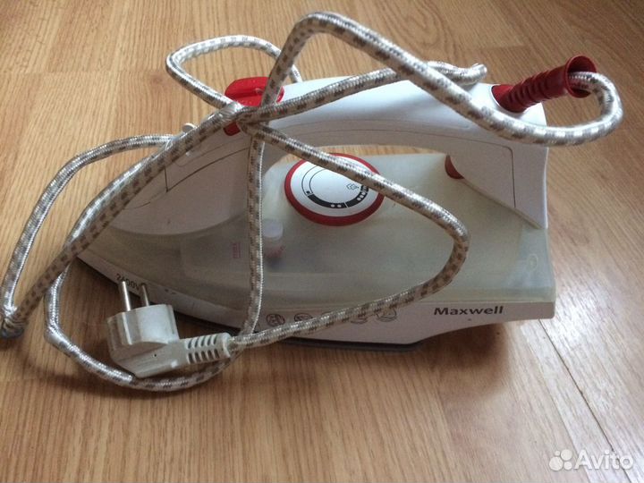 Утюг Maxwell