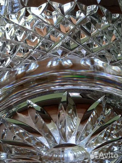 Хрустальная ваза