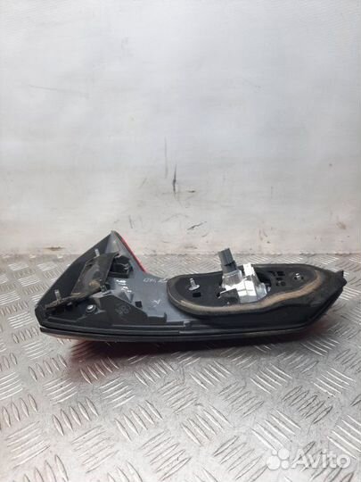 Фонарь крышки багажника левый Honda Hr-V 3