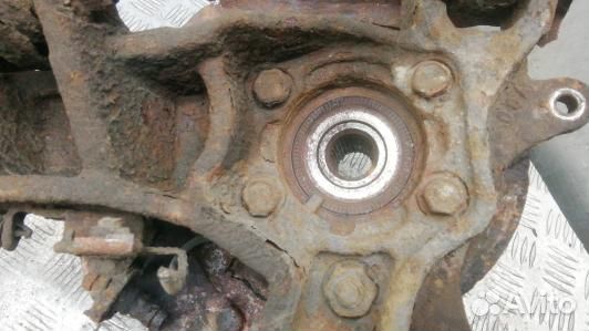 Ступица задняя левая citroen C-crosser (HVN05MH01)