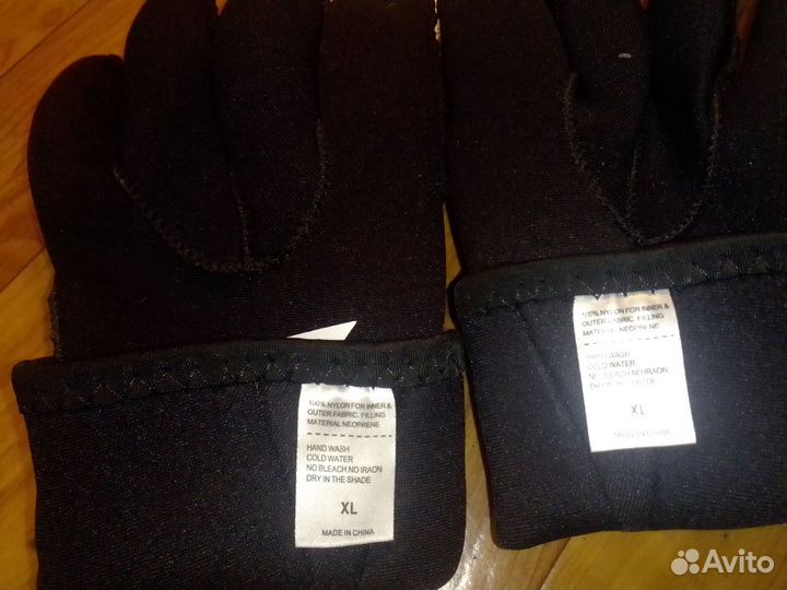 Гидроботинки и гидроперчатки для серфинга