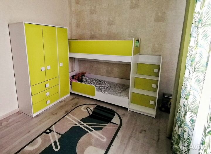 Детская двухъярусная кровать