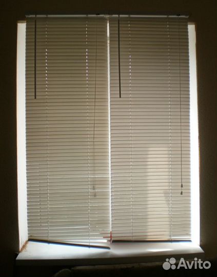 Жалюзи пвх, цвет белый, почти новые, торг