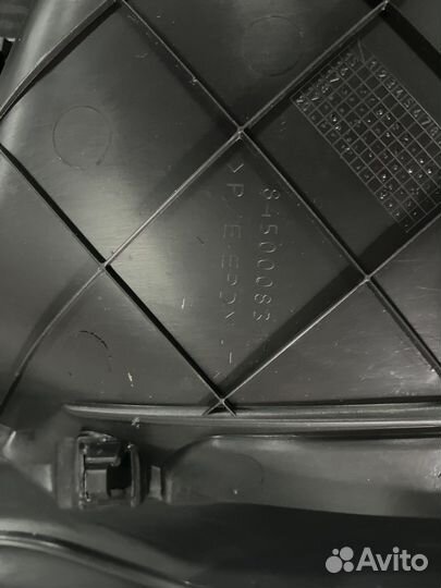 Обивка передней двери левая LADA vesta cross