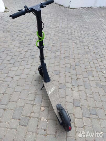 Электросамокат hiper triumph T100