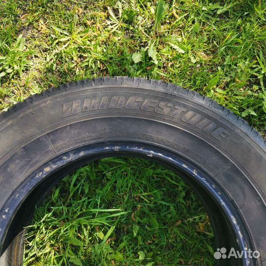 Bridgestone Blizzak WS-50 235/60 R16