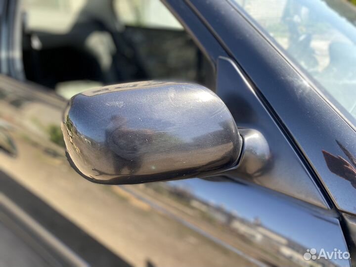 Зеркало правое Toyota Avensis T220