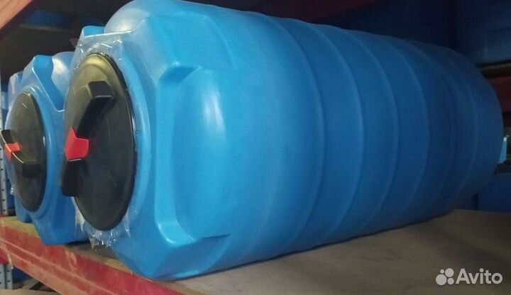 Пластиковые емкости для воды