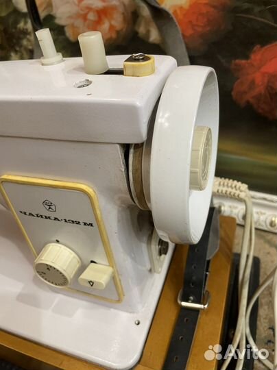 Швейная машина Чайка