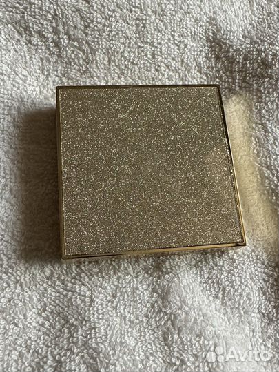 Хайлайтер make up revolution