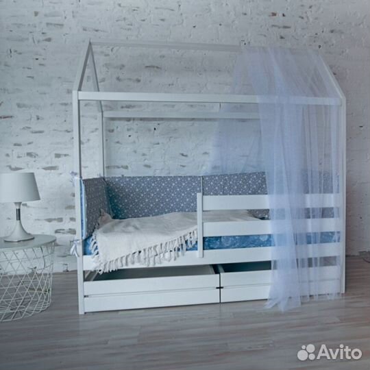 Детская кровать натуральный массив