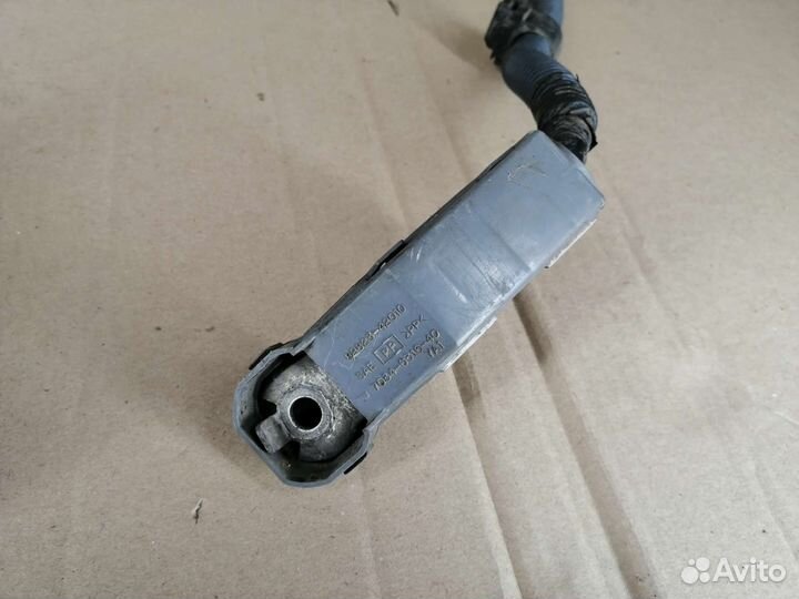 Плюсовой провод клемма Toyota RAV4 xa20 1az-fe