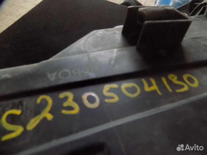 Фара левая Hyundai Tucson