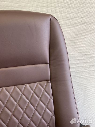 Кресло для офиса новое