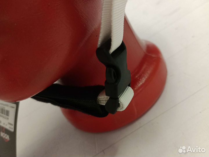 Шлем горнолыжный