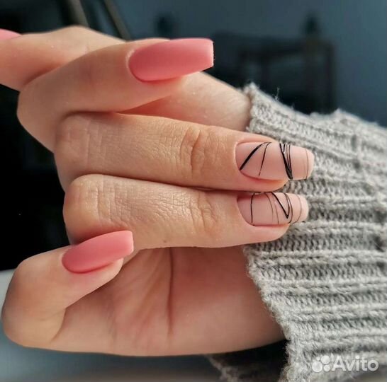 Маникюр с покрытием гель лак. Первое посещение