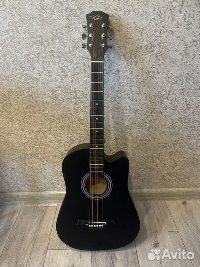 Акустическая гитара