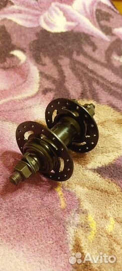 Втулка передняя под дисковый тормоз 32 спицы