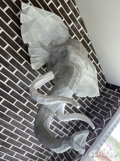 Полигональная фигура голова слона