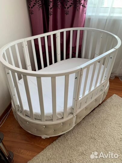 Детская кроватка с маятником трансформер