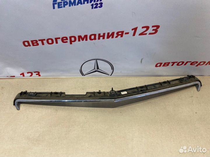 Планка радиатора Mercedes E250 C207 271.860 2010