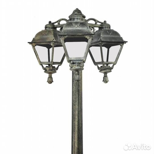 Столб металлический и пластиковый уличный