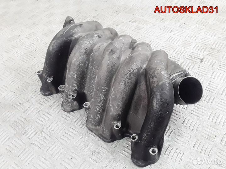 Коллектор впускной Audi 100 C4 2,5 AAT 046129713F