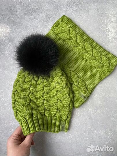 Комплект шапка и снуд