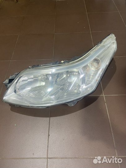 Фара левая Citroen c4 (2008) бронь