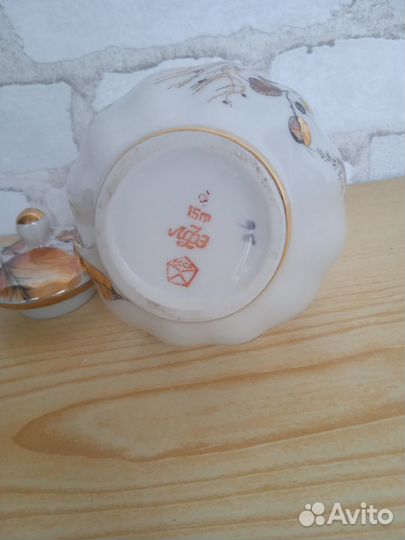 Фарфоровая ваза лфз