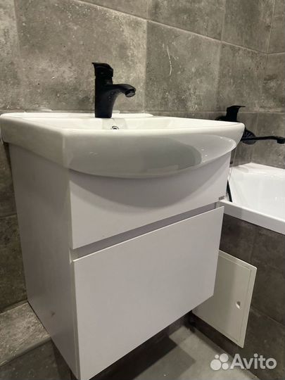 Тумба для ванной с раковиной