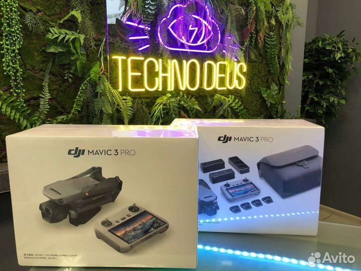 DJI Mavic 3 Pro Fly More Combo(DJI RC)