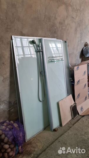 Душевая кабина, перегородки двери, поддоны