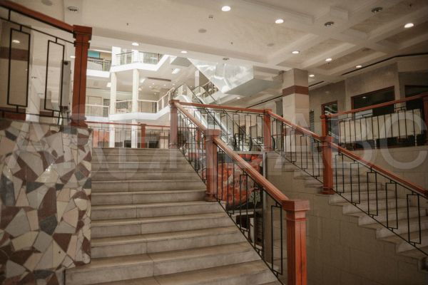 Офис 3076.97 м²