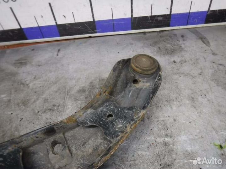 Рычаг подвески передний правый Nissan Ad QG15 2000