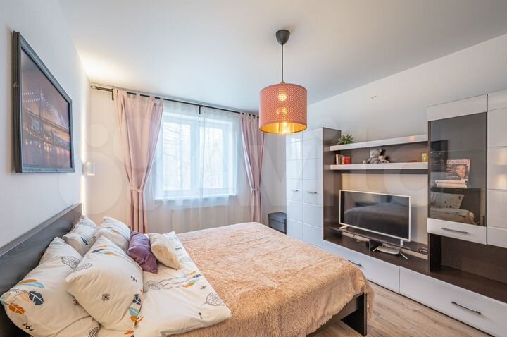2-к. квартира, 65 м², 2/25 эт.
