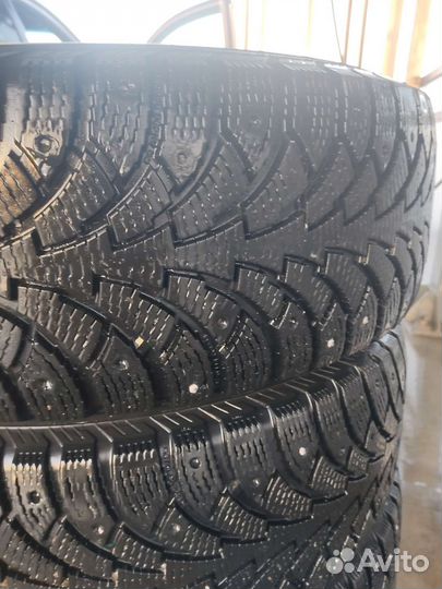 Nordman Nordman 4 215/65 R16