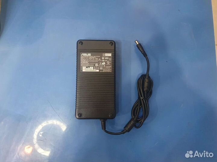 Зарядное устройство asus 19V 11,8A 230W7,4x5,0mm