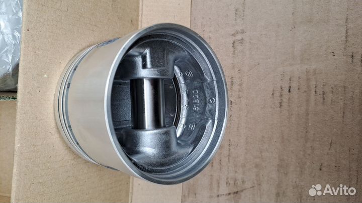 Поршень без колец 82,0 Ауди,VW новые ремонтные