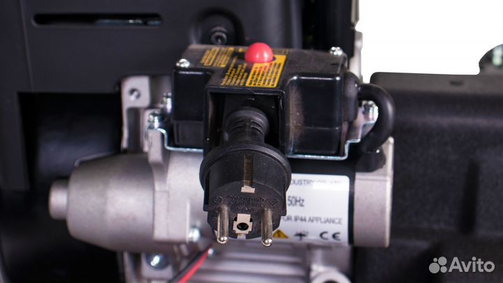 Снегоуборщик champion ST861BS