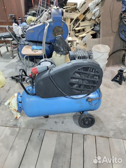Продам компрессор