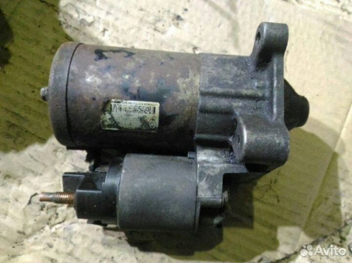 Стартер Renault Logan 1 2010