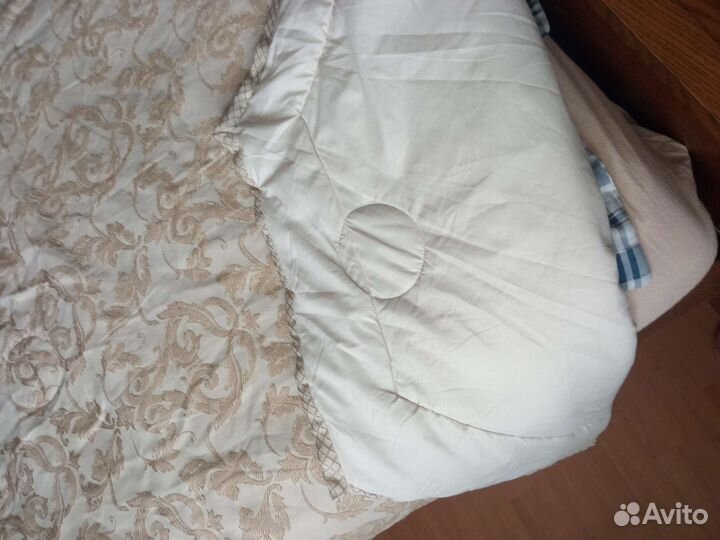 Покрывало на кровать бу