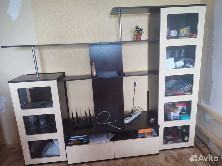 Стенка в гостиную бу