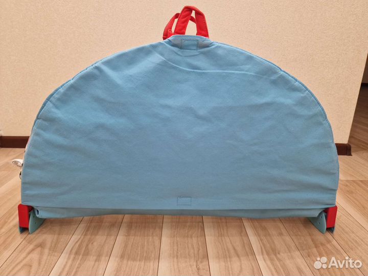 Развивающий коврик с машинкой