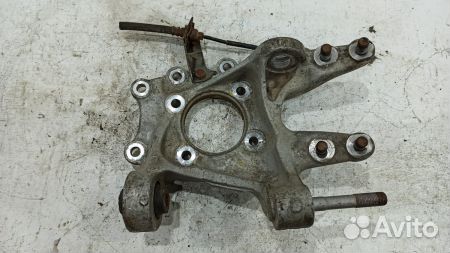 Кулак задний левый Хонда