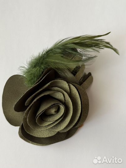 Брошь роза из ткани