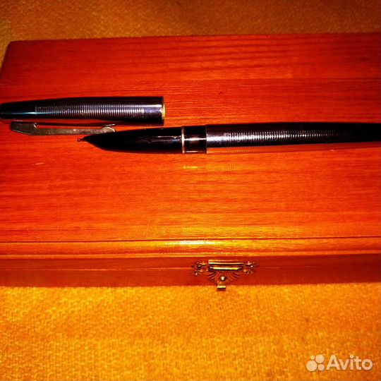 Перьевая ручка золото