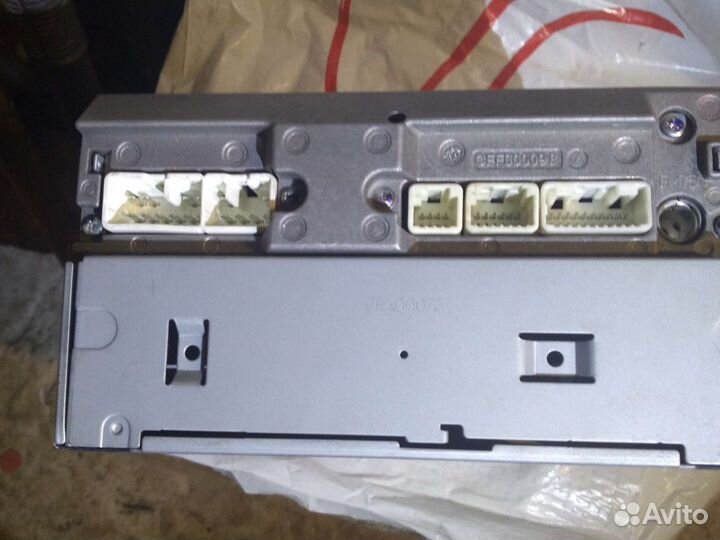 Заводская автомагнитола Тойота Авенсис